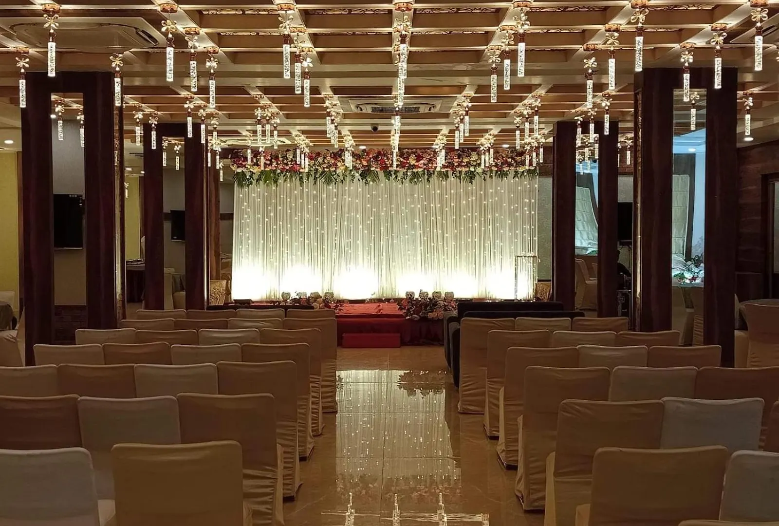 Hotel Prime Land Varanasi