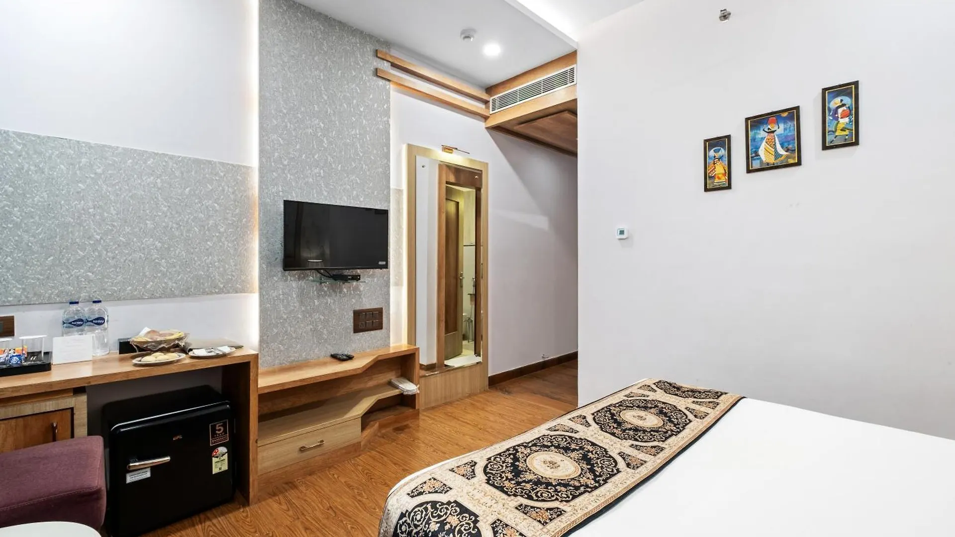 Hotel Prime Land Varanasi