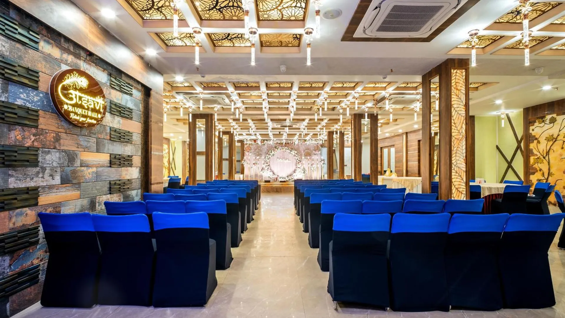 Hotel Prime Land Varanasi India