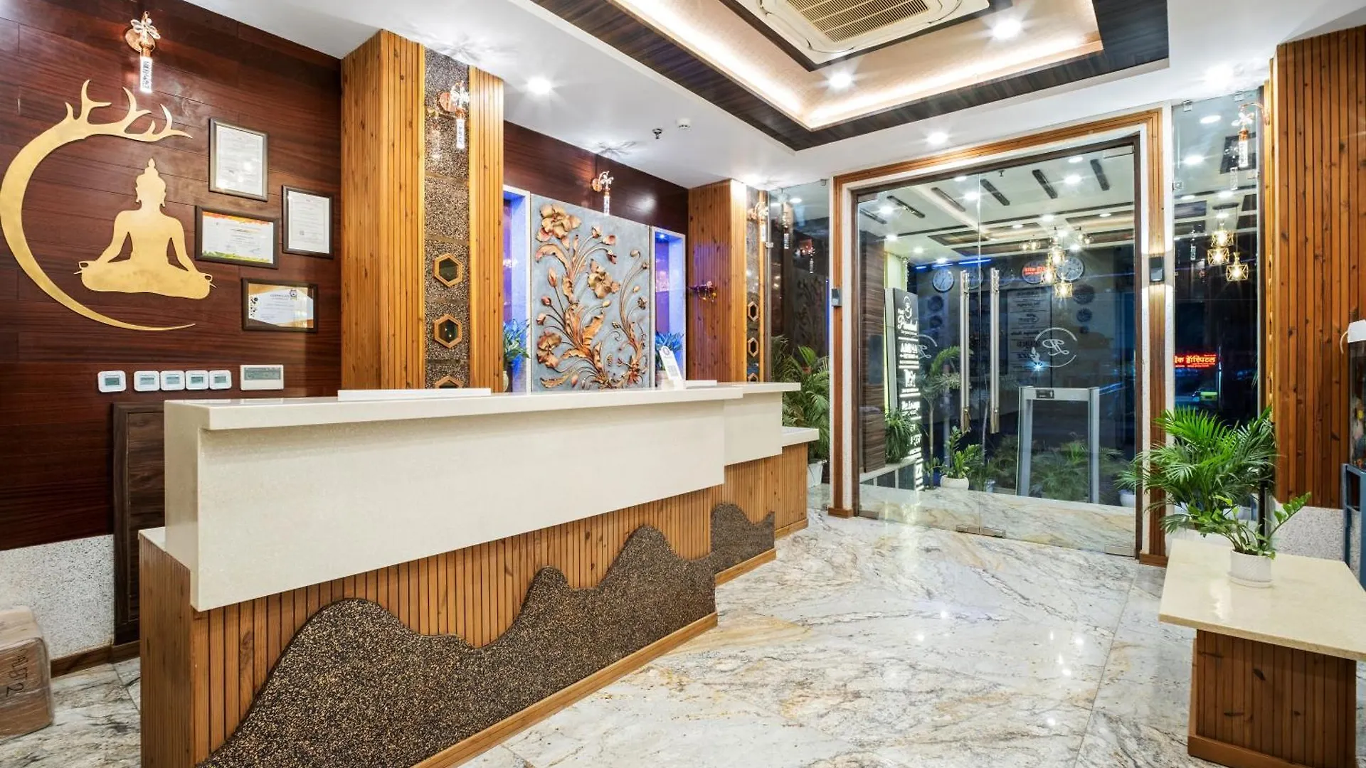 Hotel Prime Land Varanasi